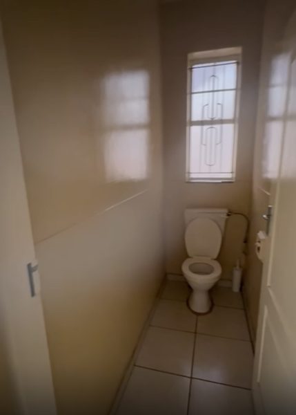 SHARED ROOM